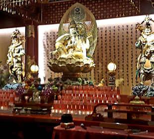 Buddha Tooth Relict Temple