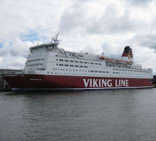 Hafen mit Viking Fähre
