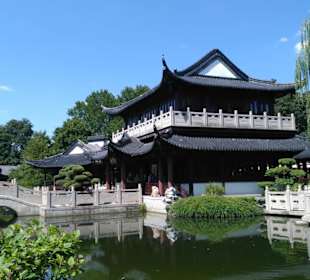Chinesischer Garten mit Teehaus