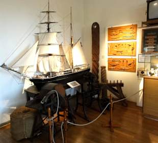 Exponate der Nautischen Abteilung