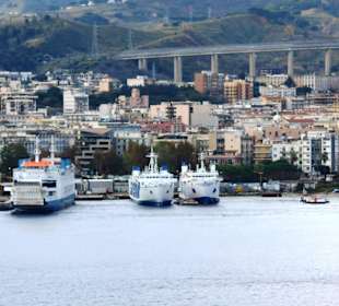 Hafen Messina