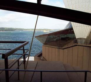 Blick aus der Oper auf den Hafen