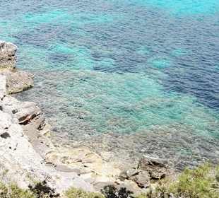 Über den Camí de Cavalls (Wanderweg) zu erreichen