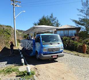 Mit dem Trolleybus über Buzios