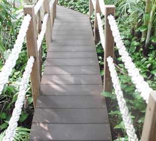 Die Brücke ist echt.