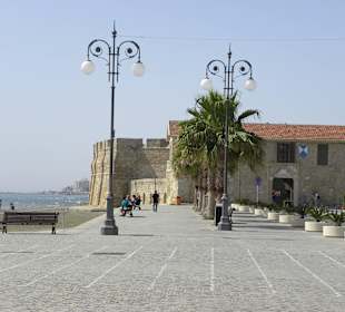 Larnaca beach promenade
