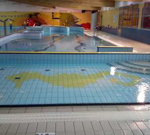 Z przodu brodzik dla dzieci