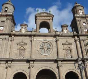 Kathedrale Santa Ane – Außenansicht