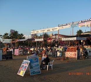 Irgend eine Bar am Strand