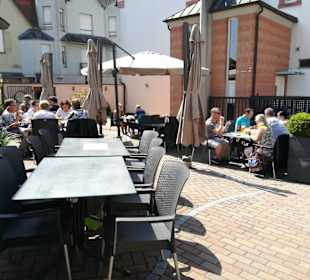 Sonnige Terrasse