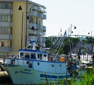 Einblick in den Hafen
