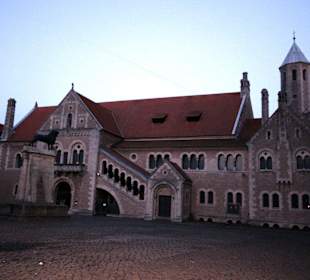 Ansicht der Burg vom Burgplatz