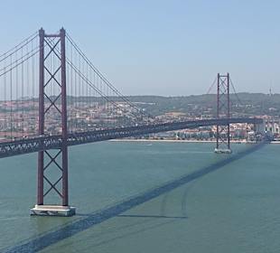 Brücke des 25. April