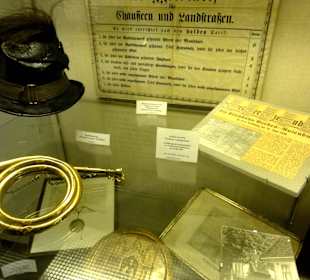 Rundgang durch die Ausstellung des Museums
