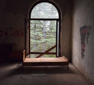Ruine des Sanatoriums