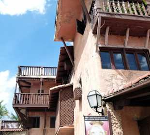 Die Häüser wurden mit alten Ziegeln gebaut