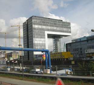 Großbaustelle am Rhein