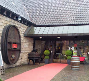 Vinothek am Deutschen Weintor in Schweigen