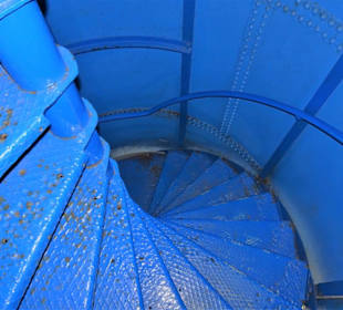Die Wendeltreppe durch den Wassertank
