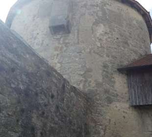 Unterwegs in der Ruine von Burg Neuhaus