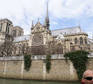 Seitliche Ansicht vom Boot aus