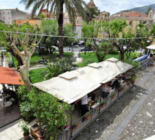 An der Piazza del Popolo in Orosei´s Altstadt