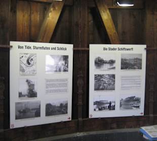 Historischer Tretkran - Infotafeln