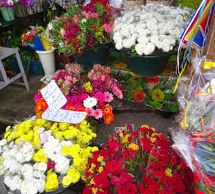 Rundgang über den Petit Marché von Saint-Denis