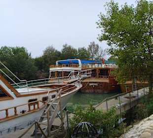 Schiffe vor Anker in Manavgat