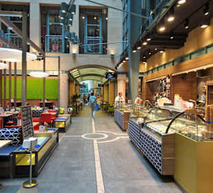 Rundgang durch die Neumarkt Passage