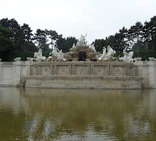 Fuente Palacio Schönbrunn