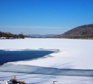 Der Stausee im Winter ein Traum