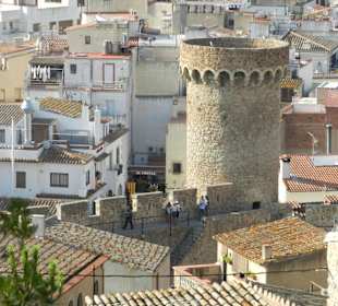 Blick über die Dächer von Tossa