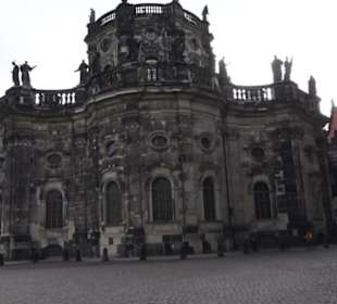  Katholische Hofkirche