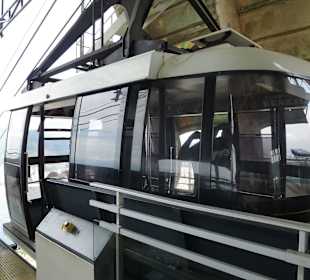 Wir hatten die erste Gondel fast für uns allein