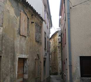 Bei einem Spaziergang durch Novi Vinodolski