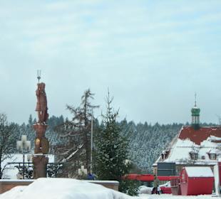 Verschneiter Marktplatz 2009