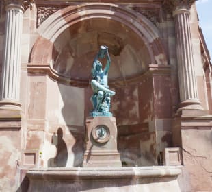 Statue des Winzerbuben v. Bartholdi