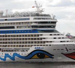 823. Hamburger Hafengeburtstag