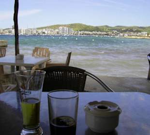 Strandlokal-Umgebung