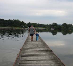 Hráz