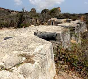 Mauer am Fort Beekenburg