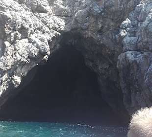 Höhlenbefahrung beim Speedbootausflug