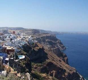 Inselhauptstadt Fira