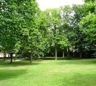 Rundgang durch den Edmund Klein Park