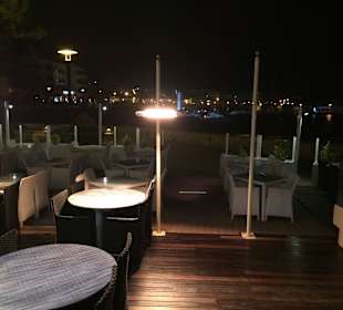 Terrasse mit Holzboden