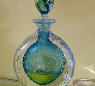 Rundgang durch das Europäische Flakonglasmuseum