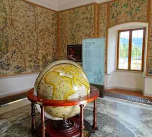 Die Weltkugel im Schloss Hellbrunn
