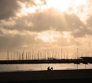 Sonnenuntergang am Hafen