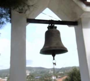 Glockenturm des Ortsfriedhofes